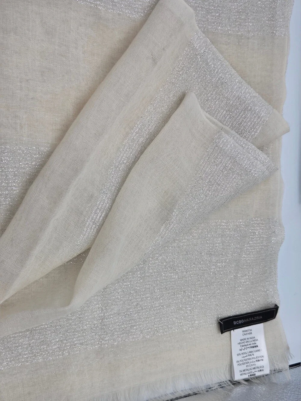 NWOT Bcbg maxazria White Beige Rectangle Scarf Large Shawl Wrap